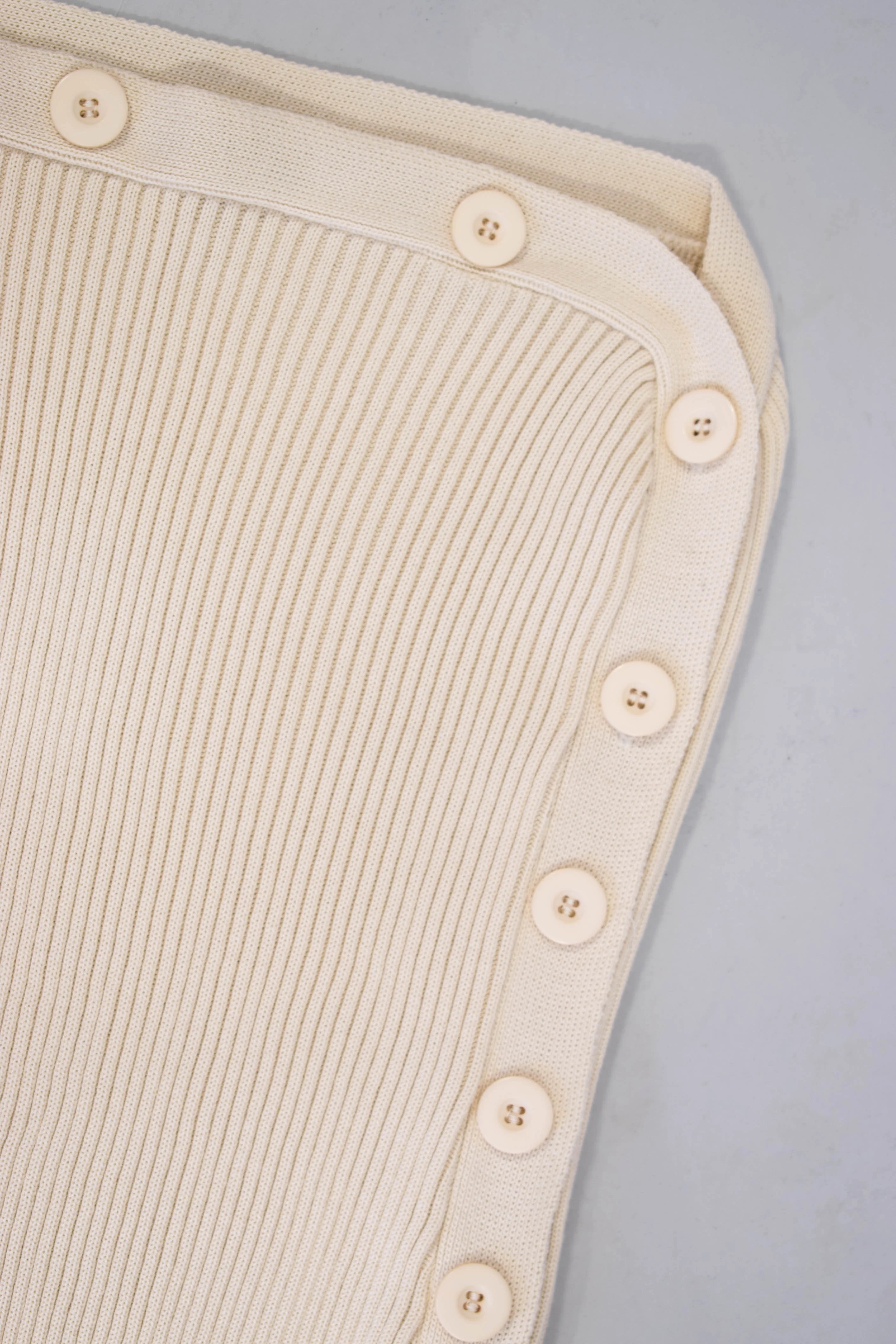 Falda knit Cut Buttons - Image 3